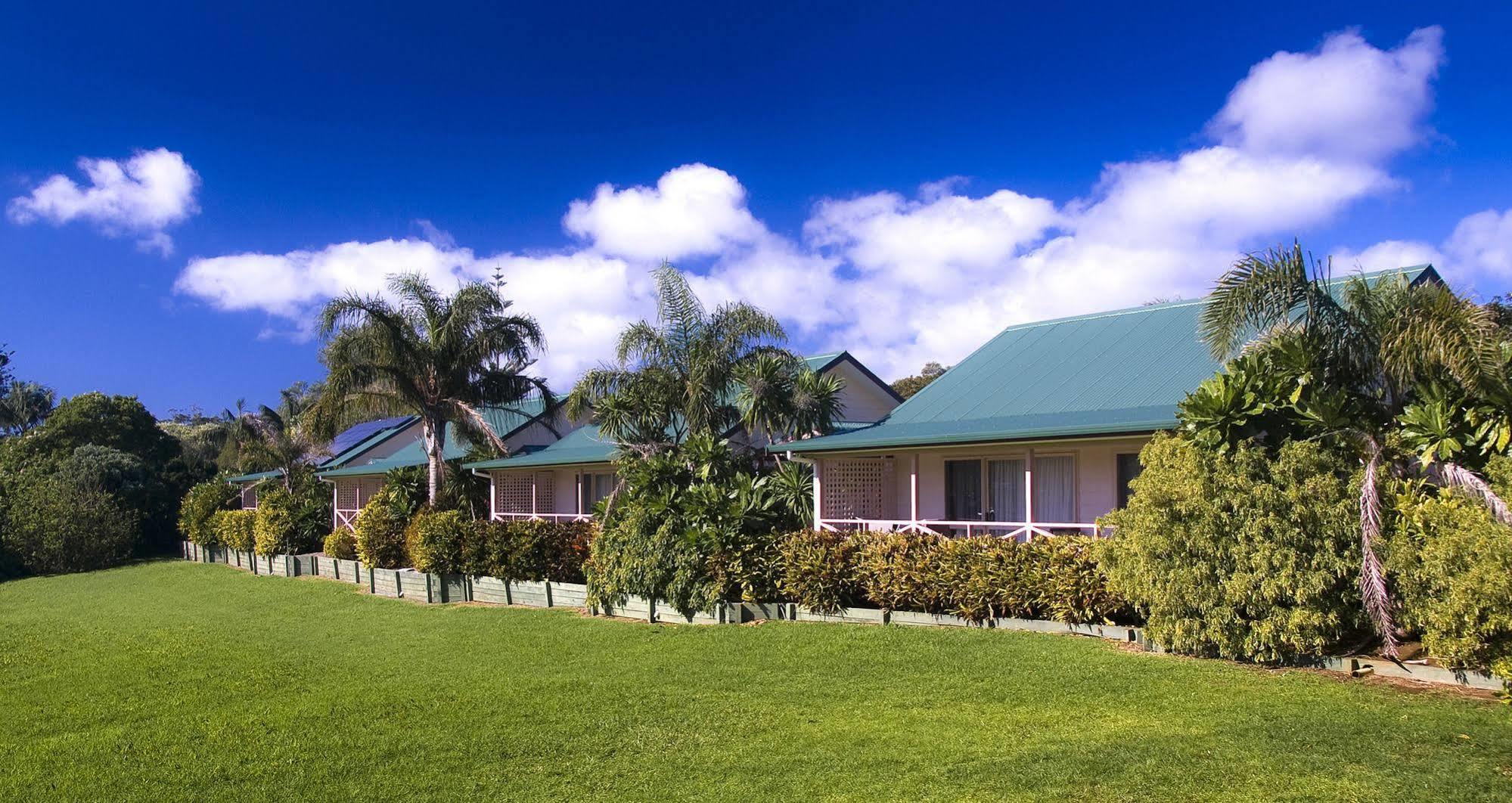 Poinciana Cottages Burnt Pine Kültér fotó